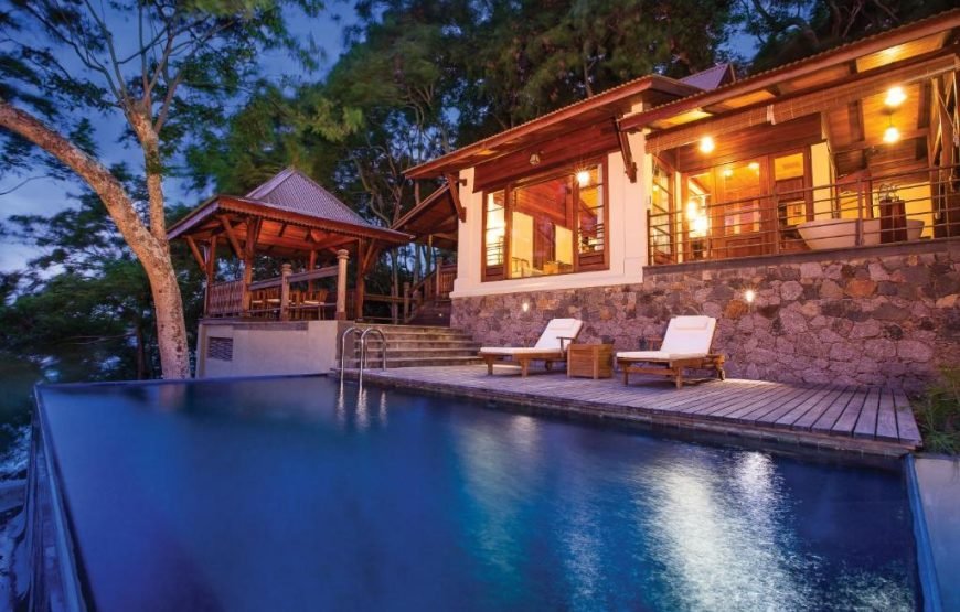 Luxurious Romantic Getaway in Seychelles