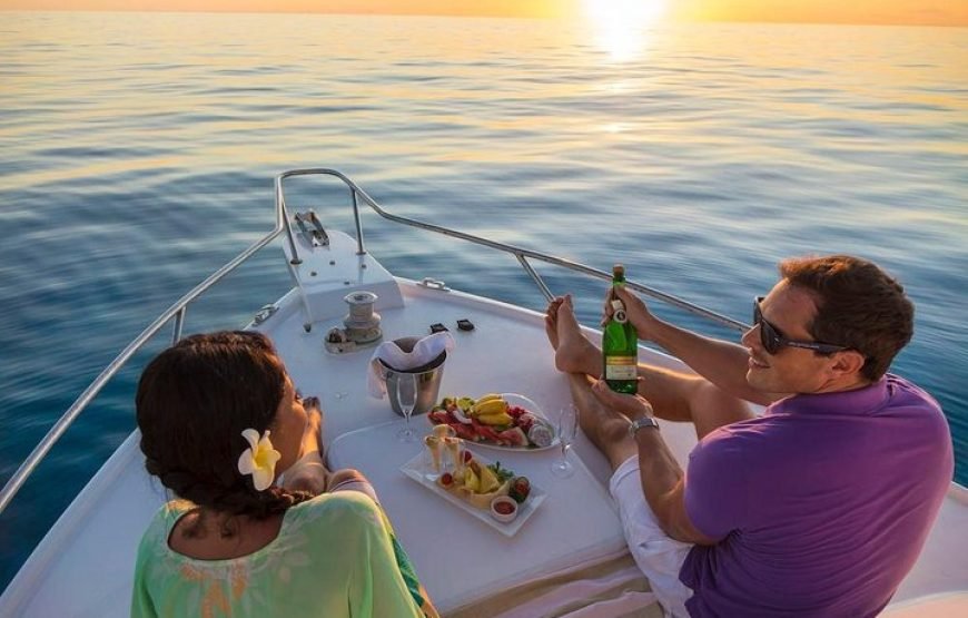 Intimate Sunset Catamaran Tour for Two